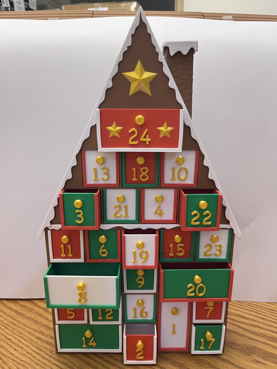 Casinha calendário do Advento com gavetinhas