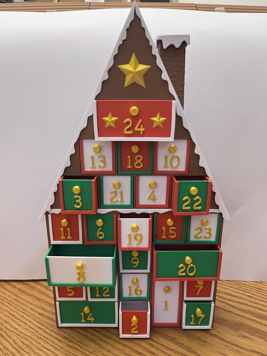 Casinha calendário do Advento com gavetinhas